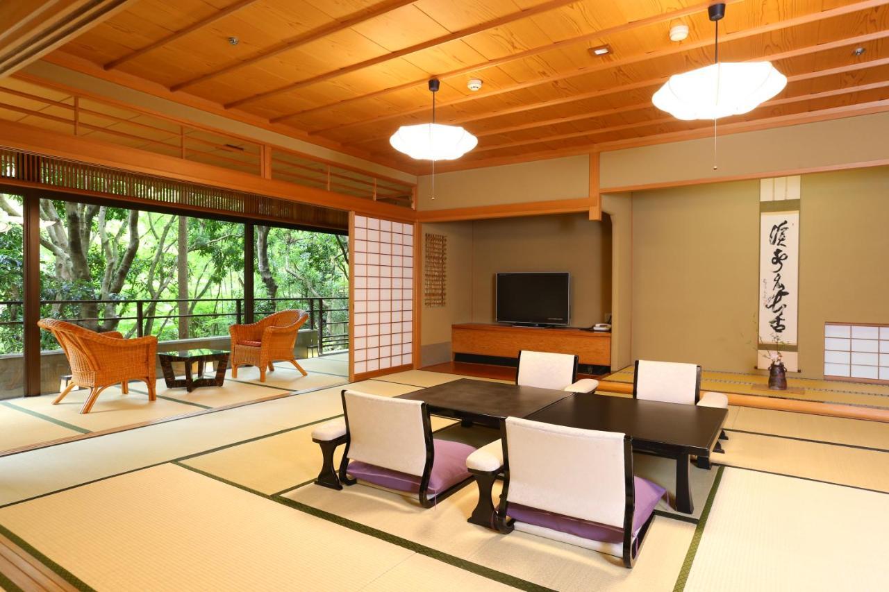 Oku Yugawara Sansuirou Hotel Kültér fotó
