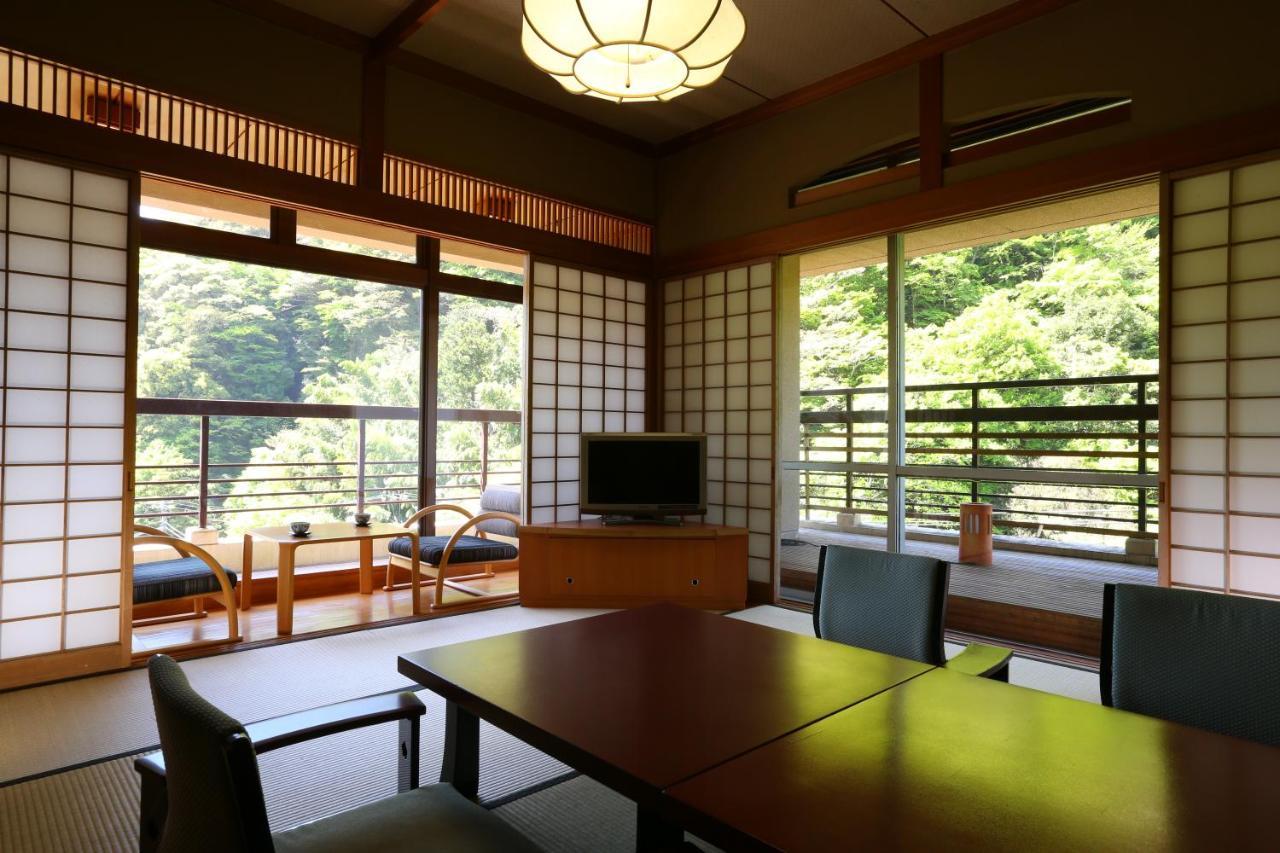 Oku Yugawara Sansuirou Hotel Kültér fotó